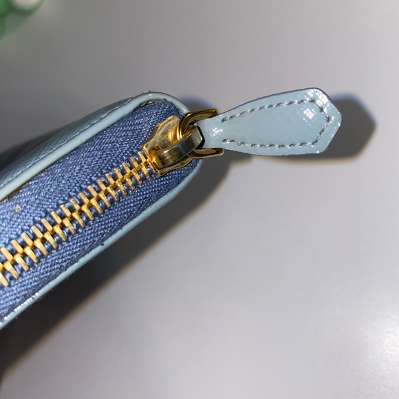 Prada Blue (Astrale) Saffiano Bow Leather Zip Wallet - Picture 3 of 15